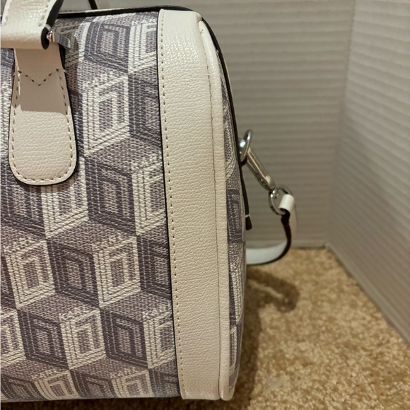 NWT Karl Lagerfeld Maybelle purse - Picture 3 of 8